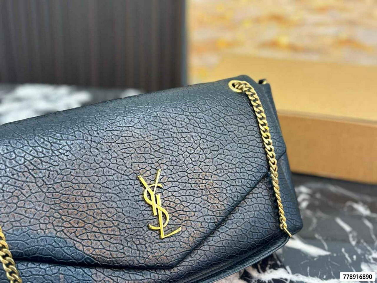 Choosing the Right Bag Tag Supplier for -custom luggage tags配图1 Choosing the Right Bag Tag Supplier for -custom luggage tags配图1